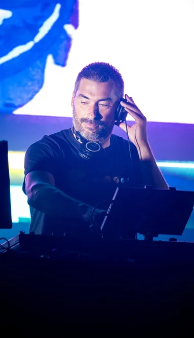 concert-laurent-wolf-ombrière-dj-scène